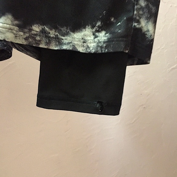 PUMA Sports Compression Shorts - Picture 4 of 6